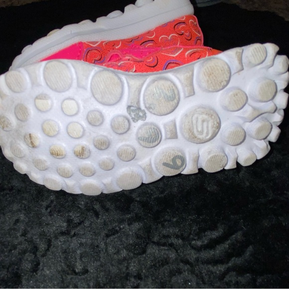 Sketchers Toddler Girls’ Shoe - Size 5 - Picture 9 of 9